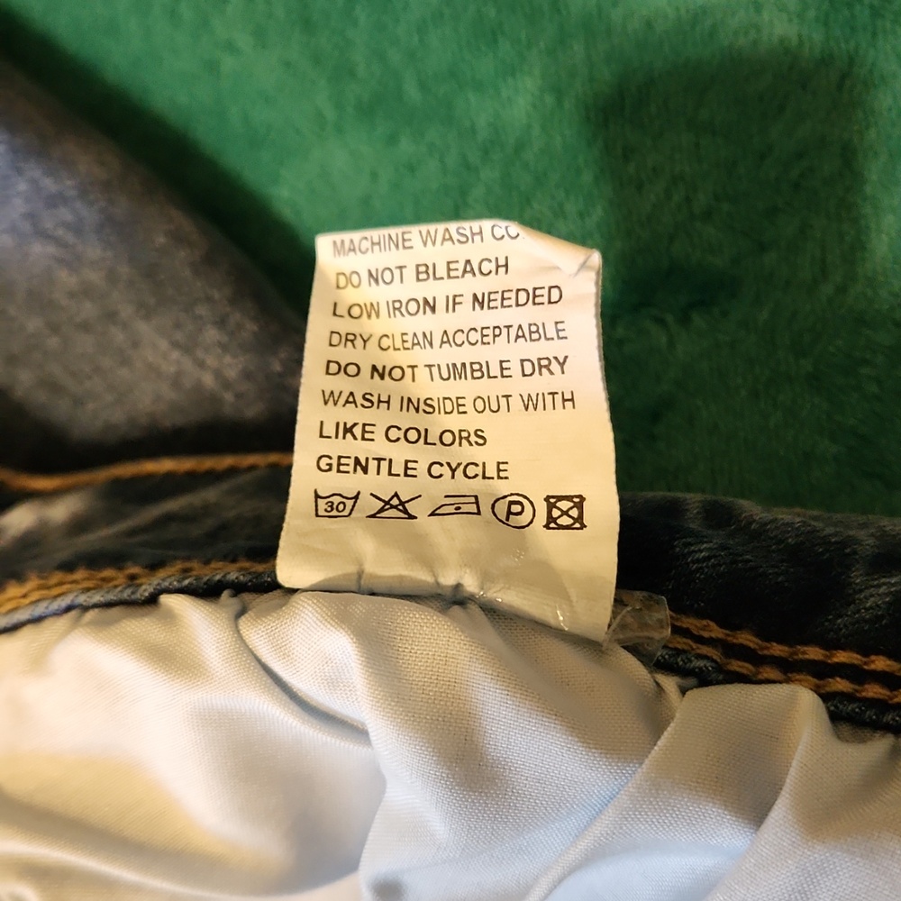Mid Rise Wide Leg Jeans - Picture 6 of 9